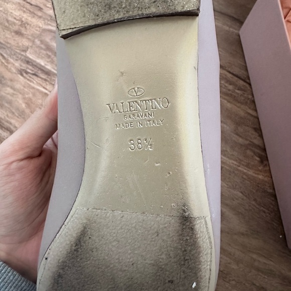 Valentino studded accents flats in 38.5 - Picture 2 of 2